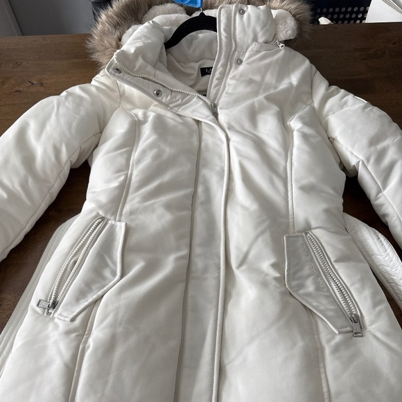 Lauren Ralph Lauren Women’s Long Puffer Coat – Size M – White - Picture 1 of 4